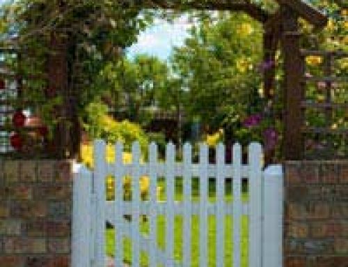 Choosing Safe, Non Toxic Stains and Paints for Fences